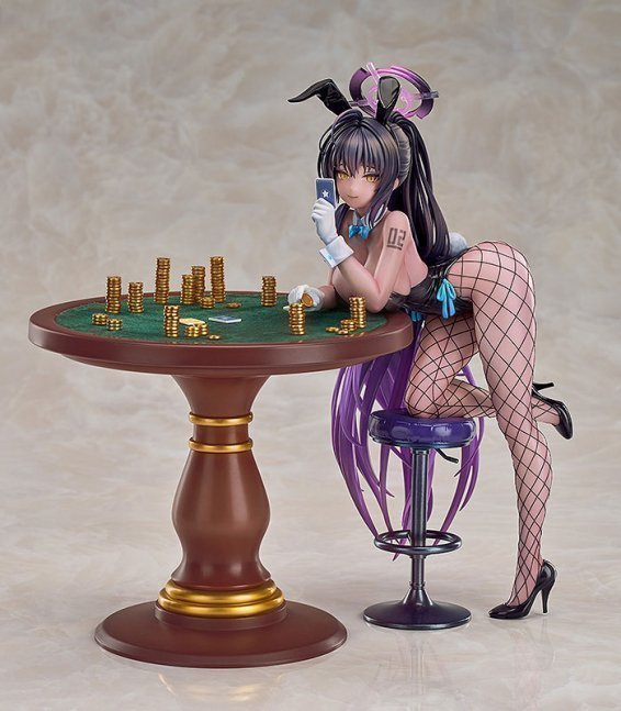 Karin Kakudate 1/7 Figure (Bunny Girl) Game Playing Ver. -- Blue Archive