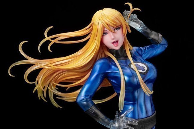 Invisible Woman ULTIMATE 1/6 MARVEL BISHOUJO Figure