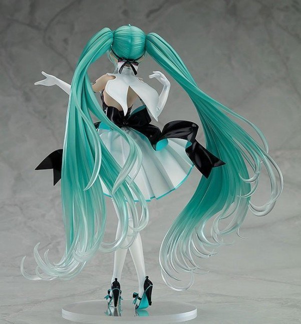 Hatsune Miku 1/8 Figure Symphony 2019 Ver.