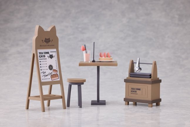 'Tea Time Cats Scene' Meow Town 'Bread House' Clerk & Customer Set Figure