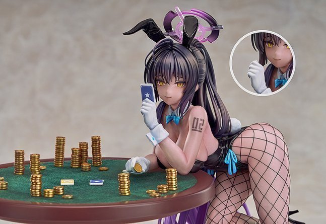 Karin Kakudate 1/7 Figure (Bunny Girl) Game Playing Ver. -- Blue Archive