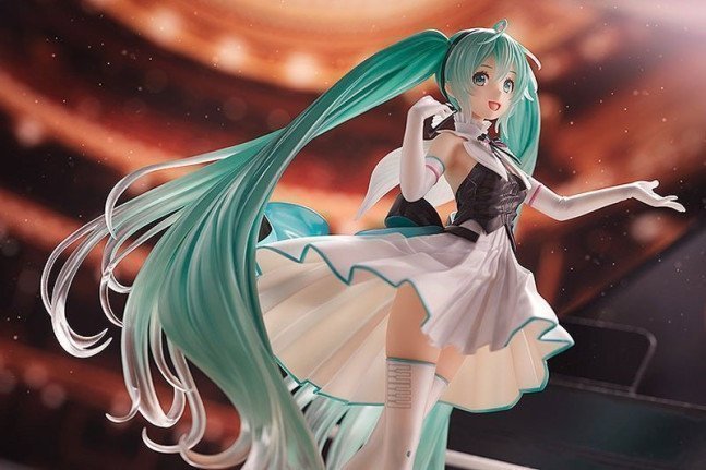 Hatsune Miku 1/8 Figure Symphony 2019 Ver.