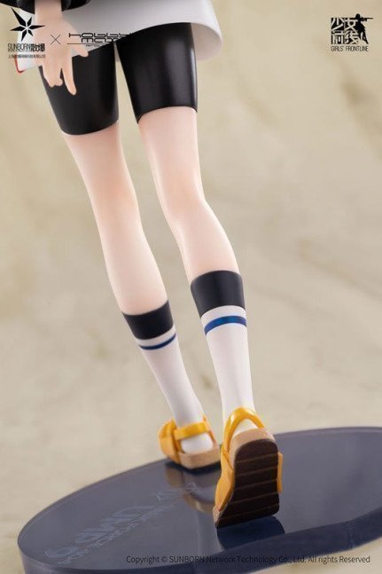 UMP9 1/7 Figure Bee's Knees Ver. -- Girls' Frontline